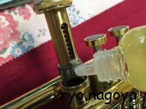 オイルをさしてるところ